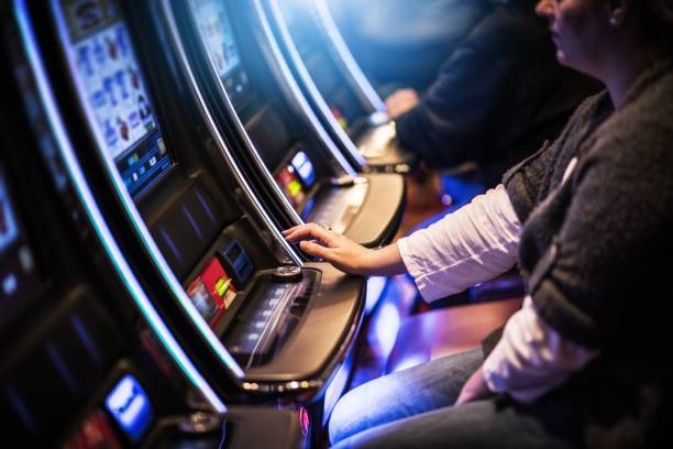 rp77 login live dealer table with multiple camera angles